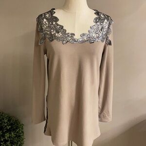 STATEMENT FOIL LACE COLLAR tunic Taupe metallic lace Relaxed Med long sleeve